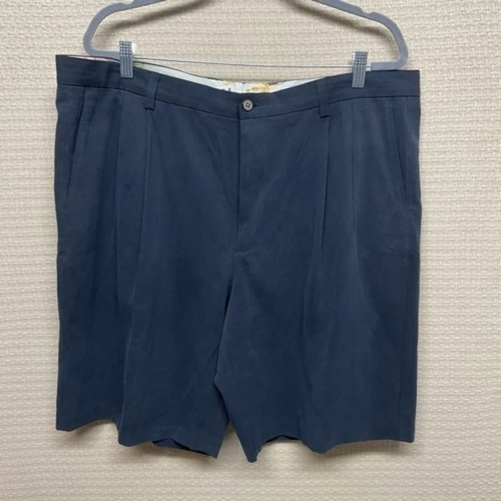 Tommy Bahama Black‎ Pleated Lagenlook Chino Shorts Men 40x10 China Silk/Cotton